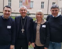 (Foto: St. Flicker, B. Faber-Ruffing, M. Ziegler mit Bamberger Erzbischof Ludwig Schick) 